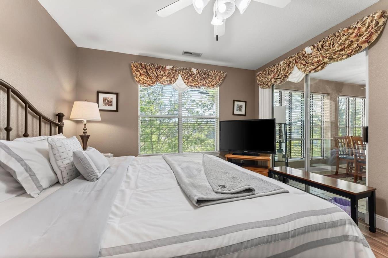 Penthouse Thousand Hills Golf Front Condo With Pool Close To 76 And Sleeps 8 Branson Ngoại thất bức ảnh